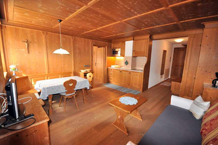 ferienwohnung-appartement-toblach-appartamento-dobbiaco-appartments-ansitz-steiner-m1